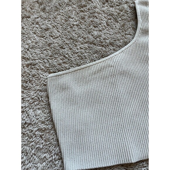 Babaton Aritzia Sculpt Knit One-Shoulder Cropped Tank in Matte Pearl Size SMALL - Picture 2 of 5